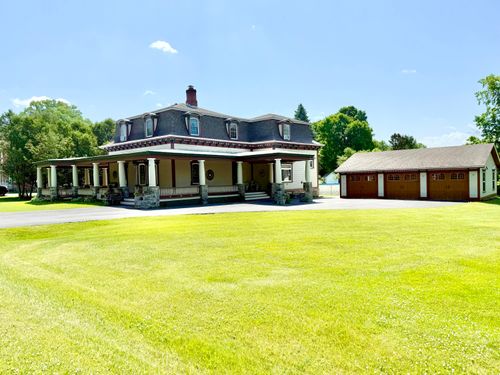7 Chestnut St, Champlain, NY, 12919-5101 | Card Image