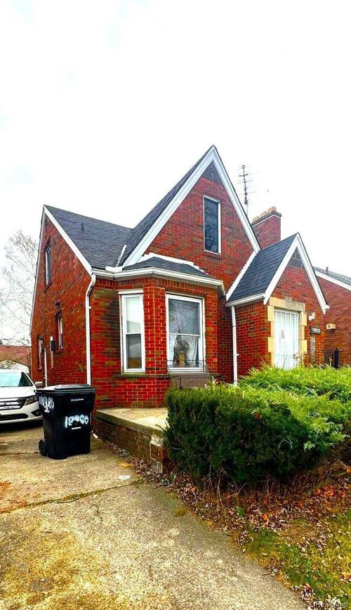 18960 Barlow St Street, Detroit, MI, 48205 | Card Image