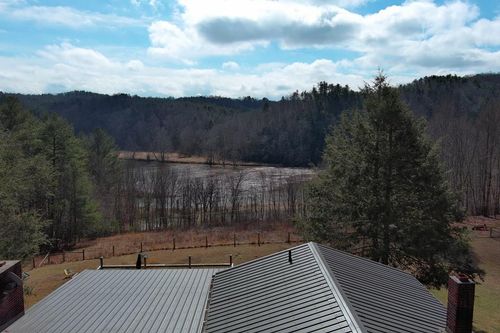 70 Maple Ridge Ln, Fries, VA, 24330-4359 | Card Image