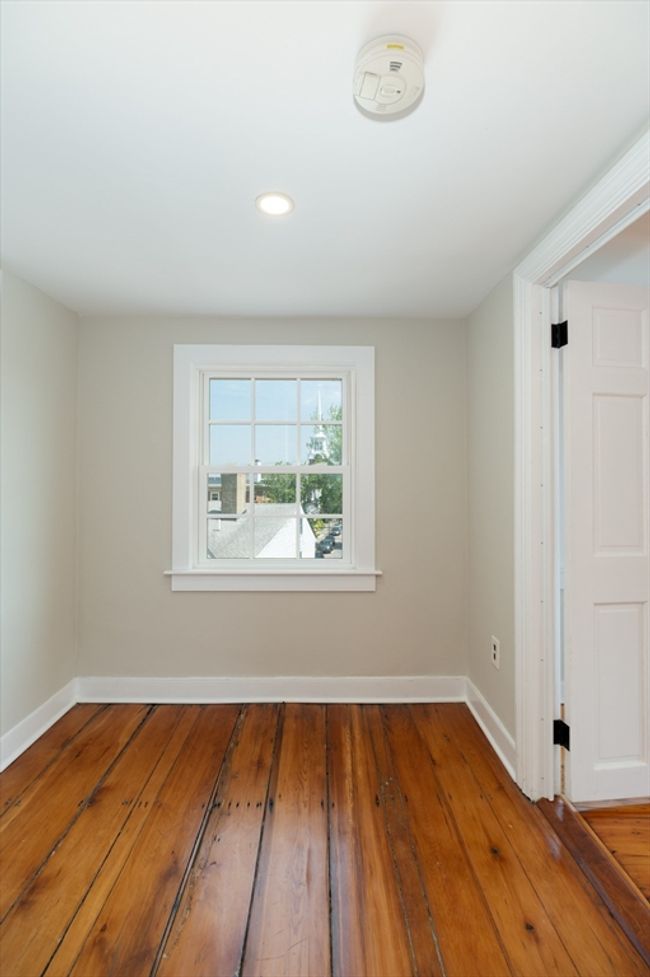 APT-3 - 2 Court St, Condo with 1 bedrooms, 1 bathrooms and 1 parking in Newburyport MA | Image 11
