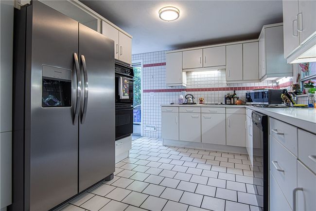6 Hilton Ave, House other with 2 bedrooms, 2 bathrooms and 4 parking in Riverside RI | Image 21