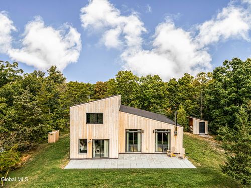 998 Willow Brook Rd, Clinton Corners, NY, 12514-3020 | Card Image