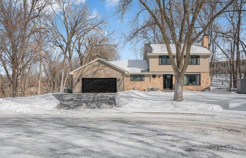 9740 67th Avenue N, Maple Grove, MN, 55369 | Card Image
