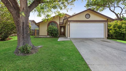 8622 Ridge Flower, San Antonio, TX, 78239-4084 | Card Image