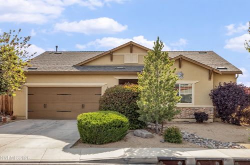 500 Sun Mesa Dr, Sun Valley, NV, 89433-5608 | Card Image