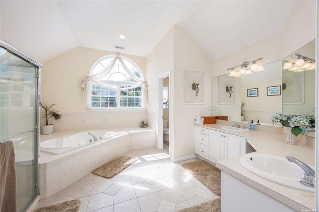 3 Mulberry Ct, House other with 5 bedrooms, 5 bathrooms and null parking in Miller Place NY | Image 20