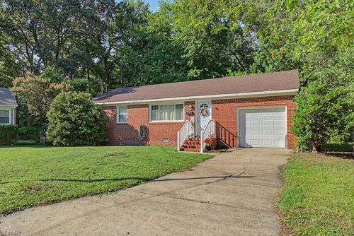 608 Cromer Ct, Hampton, VA, 23661-2030 | Card Image
