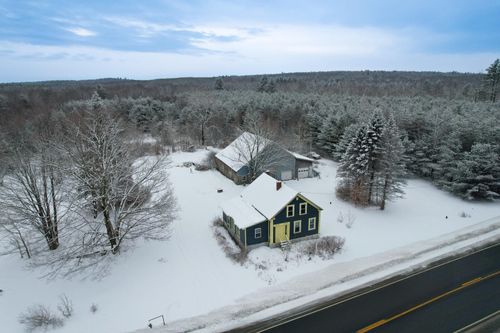 692 Mercer Road, Norridgewock, ME, 04957 | Card Image