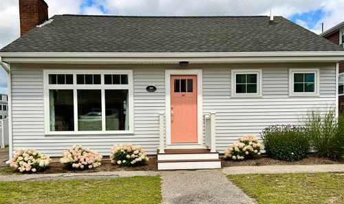 20 Lowell St, Seabrook, NH, 03874-4830 | Card Image