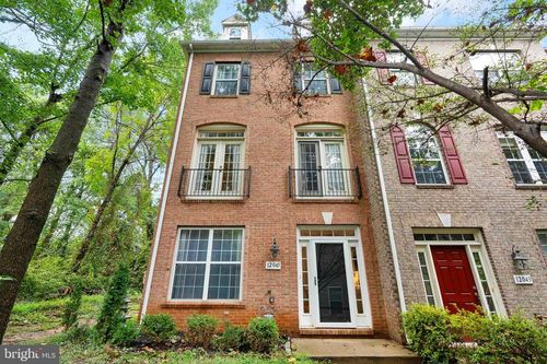 12045 Overbridge Ln, FAIRFAX, VA, 22030-6181 | Card Image