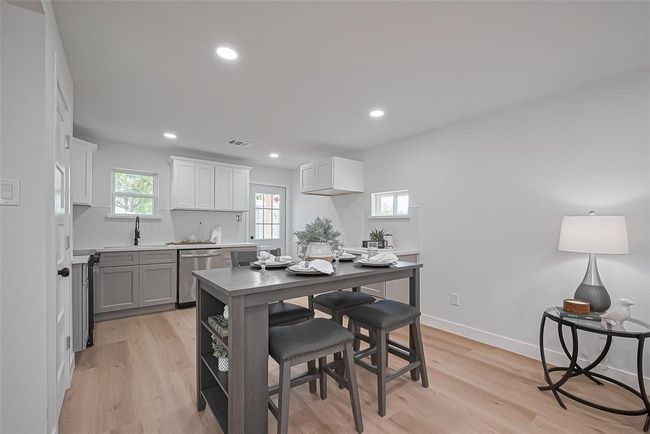 7406 Valeda Dr, House other with 3 bedrooms, 2 bathrooms and null parking in Deer Park TX | Image 4
