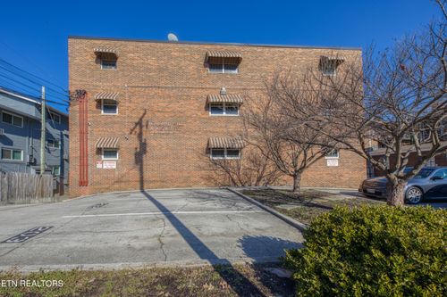206-1211 Highland Ave, Knoxville, TN, 37916-1565 | Card Image