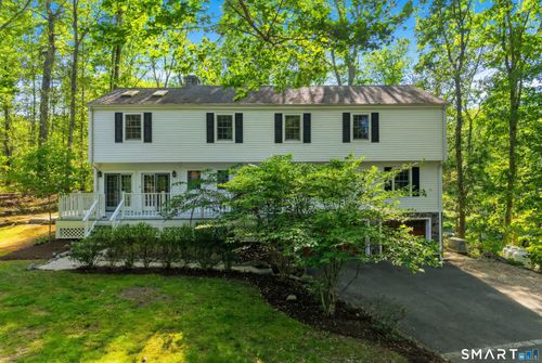 156 W Haviland Ln, Stamford, CT, 06903-3334 | Card Image