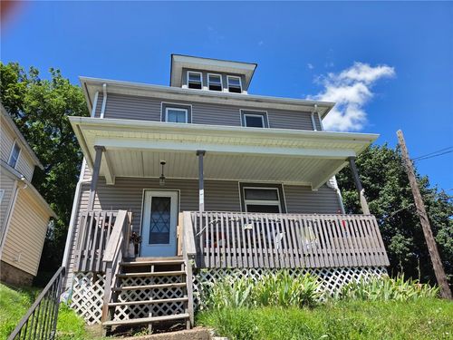 712 6th St, Ellwood City, PA, 16117-2239 | Card Image