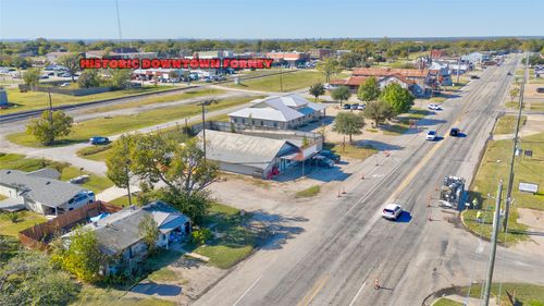 401 E Broad St, Forney, TX, 75126-4112 | Card Image