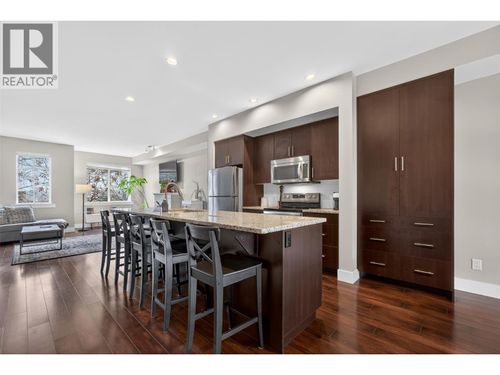 9-433 Mccarren Ave, Kelowna, BC, V1W4T8 | Card Image