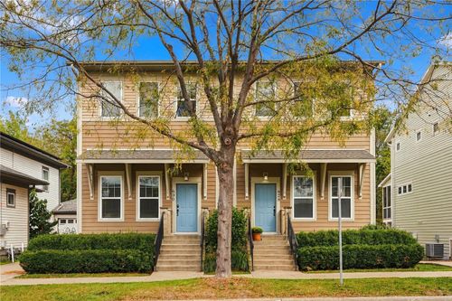 628 Walker Cir, Iowa City, IA, 52245-4707 | Card Image