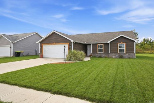 626 Independence St, Butler, IN, 46721-1089 | Card Image