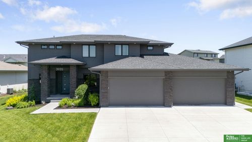 3935 S 208th St, Elkhorn, NE, 68022-2991 | Card Image