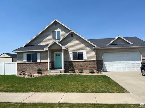 863 S 1250 W, Ogden, UT, 84404-4776 | Card Image