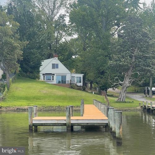 3904 Dogwood Trl, EDGEWATER, MD, 21037-4409 | Card Image