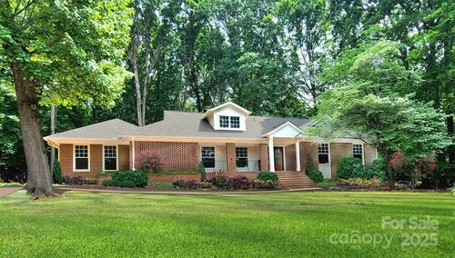25 Fairway Rdg, Lake Wylie, SC, 29710-9209 | Card Image