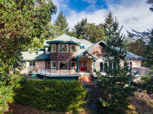 1450 White Pine Terr, Victoria, BC, V9B6J3 | Card Image