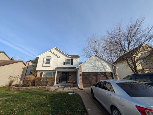 7074 Foxridge Dr, Canton, MI, 48187-3586 | Card Image