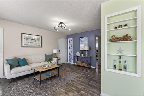 4-828 E Ocean View Avenue, Norfolk, VA, 23503 | Card Image