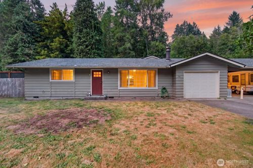 236 Laverne Dr, Kalama, WA, 98625-9830 | Card Image