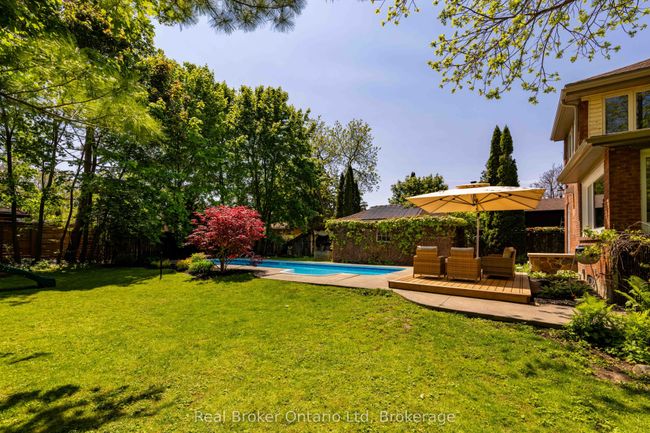 233 4 Th St E, House other with 3 bedrooms, 3 bathrooms and 4 parking in Owen Sound ON | Image 40