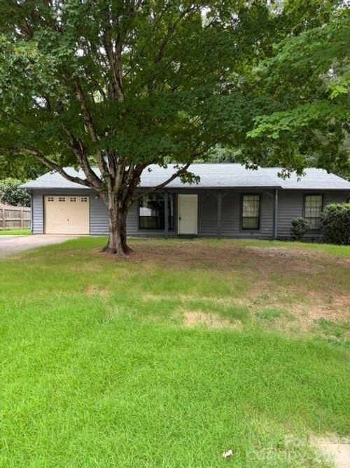 6702 W Woodthrush Drive, Charlotte, NC, 28227 | Card Image