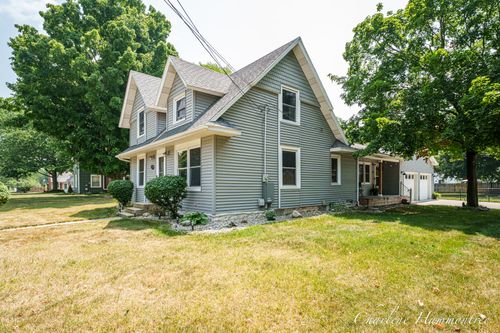 126 E Cherry St, Wayland, MI, 49348-1102 | Card Image