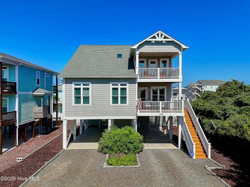 123 Brunswick Ave E, Holden Beach, NC, 28462-2007 | Card Image
