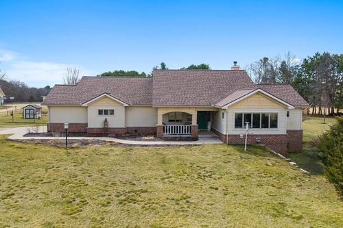 E10059 Block Rd, Prairie Du Sac, WI, 53578-9612 | Card Image