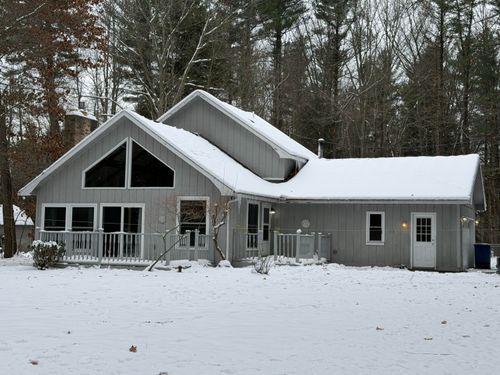 207 N Plank Rd, Tawas City, MI, 48763-9635 | Card Image
