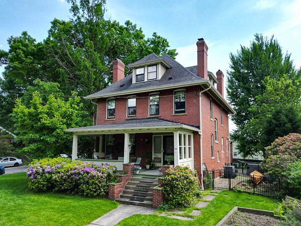 California Ave, Oakmont, PA 15139