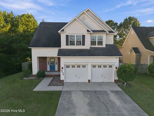 605 Brunswick Dr, Jacksonville, NC, 28546-9377 | Card Image