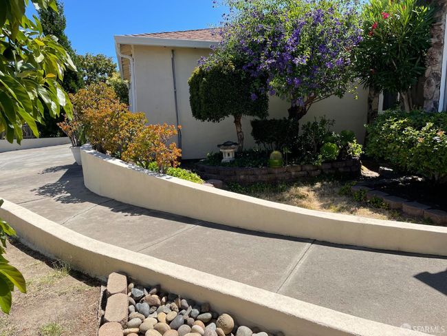 21723 Ada St, House other with 3 bedrooms, 2 bathrooms and 2 parking in Castro Valley CA | Image 12
