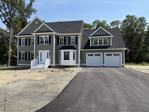 40 Sperry Ln, North Attleboro, MA, 02760-4782 | Card Image