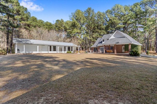 49-Back Exterior | Image 49