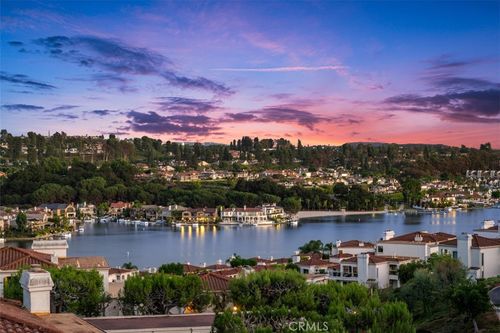 56-22396 Estallens, Mission Viejo, CA, 92692-1108 | Card Image