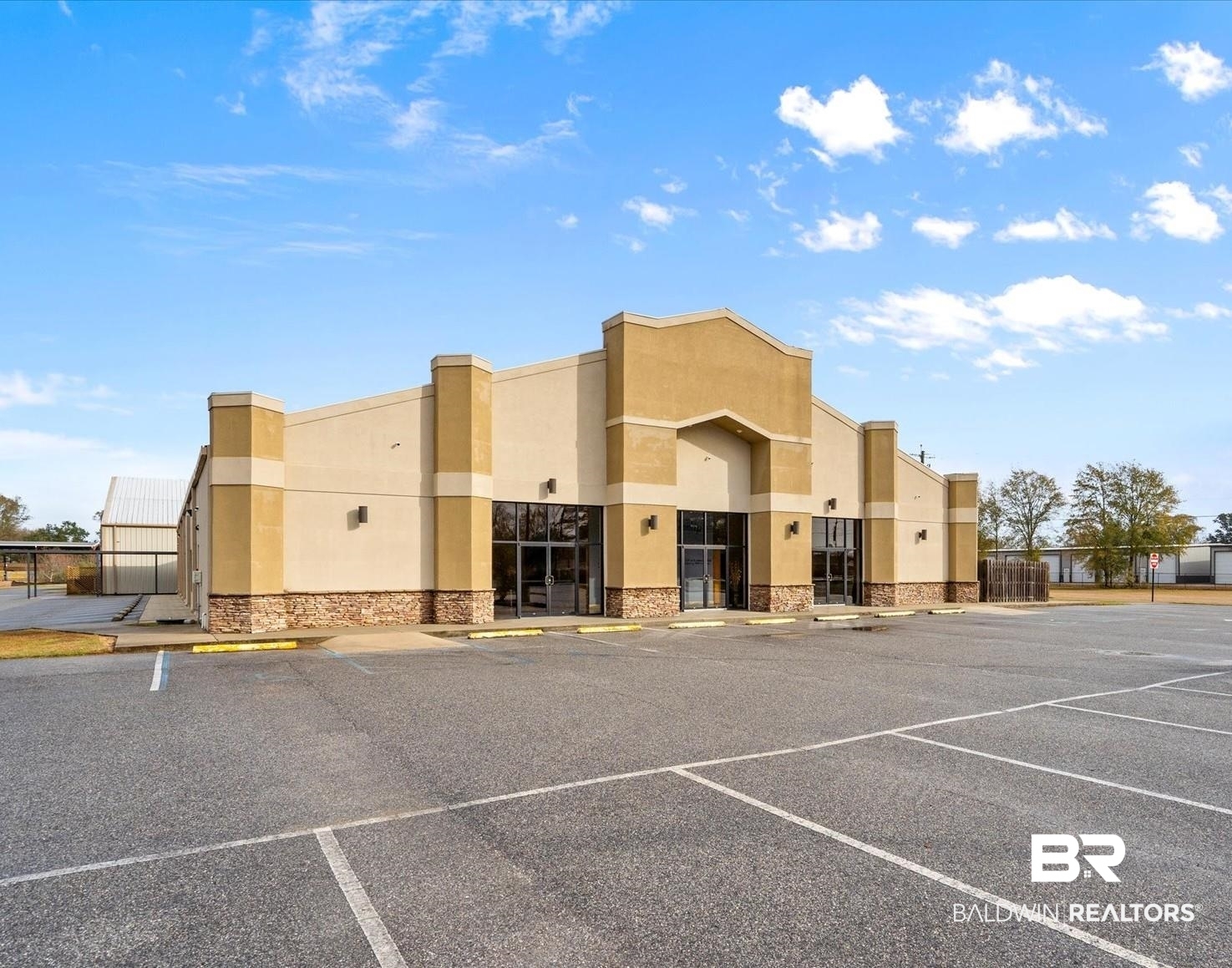 Commercial Sale in Daphne