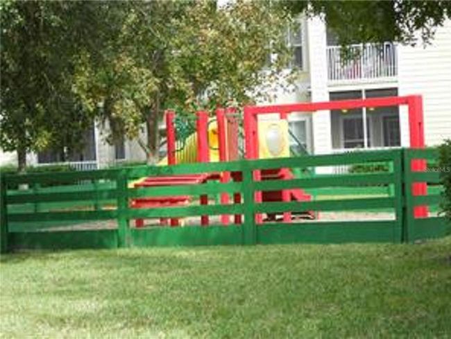 18235 - 18235 Bridle Club Dr, Condo with 2 bedrooms, 2 bathrooms and null parking in TAMPA FL | Image 16