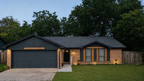 1205 Augusta Rd, Benbrook, TX, 76126-3725 | Card Image