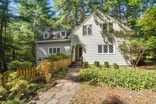 22 Glezen Ln, Wayland, MA, 01778-1602 | Card Image