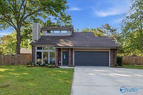 1902 Helmsdale Cir Se, Huntsville, AL, 35803-1766 | Card Image
