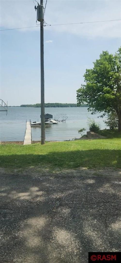 1140 Park Rd, Madison Lake, MN, 56063-4447 | Card Image