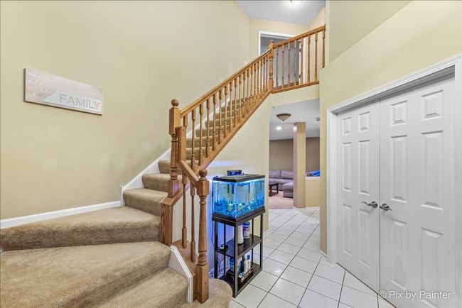 2 Story Foyer | Image 16