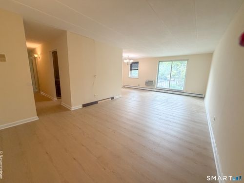 2f-27 Northill St, Stamford, CT, 06907-2015 | Card Image